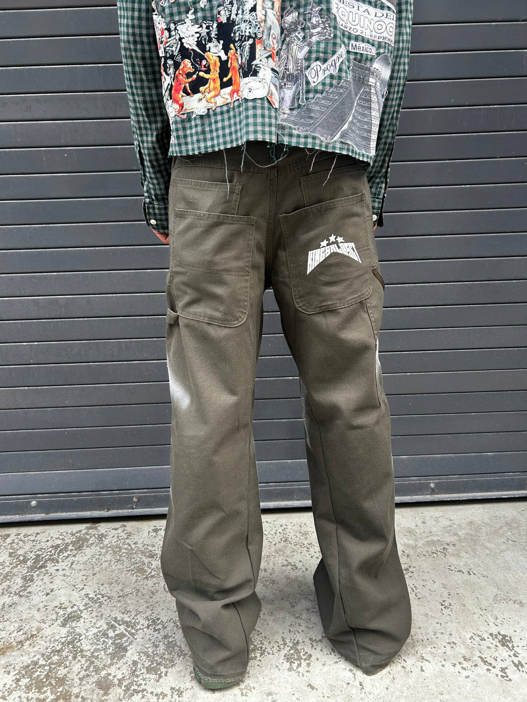 Double-knee Graphitti Carpenters