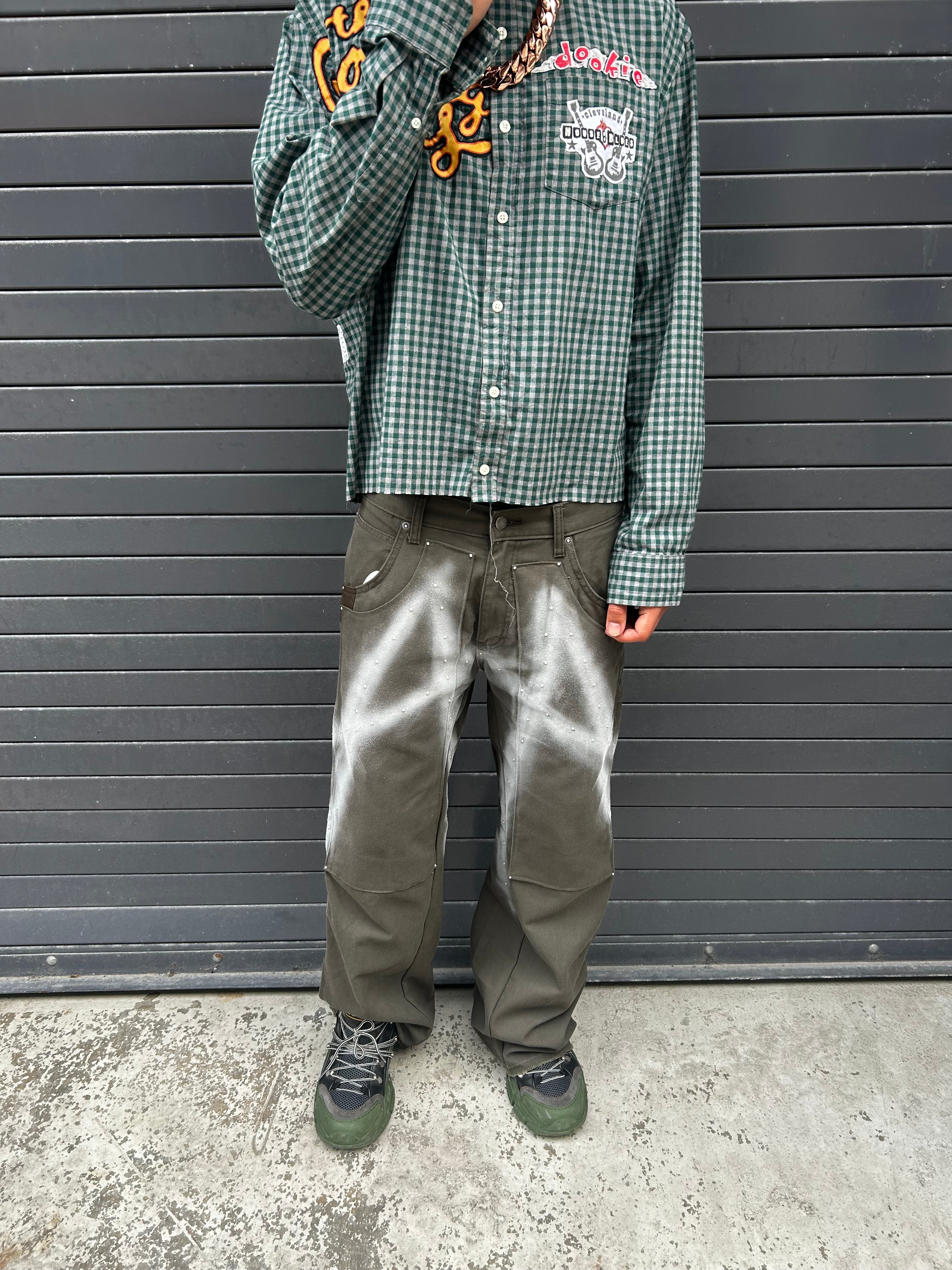 Double-knee Graphitti Carpenters